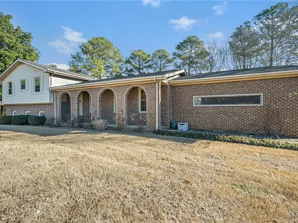 115 Windsor Dr, Calhoun, GA 30701