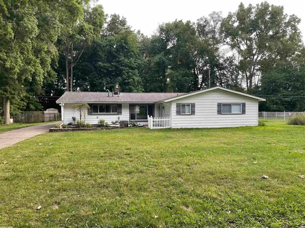4720 Marcella Dr, Shelby Township, MI 48317