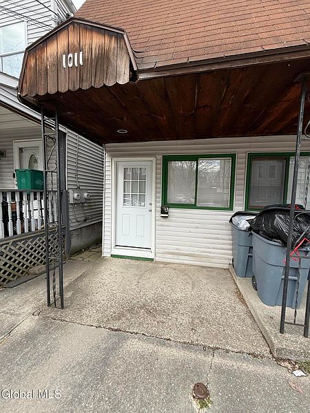 3rd image of 1011 3rd Street