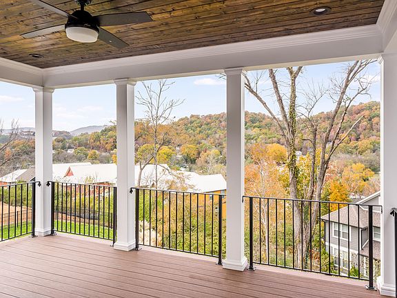 2nd image of 815 Franklin St Lot 49