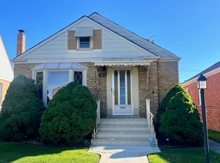 3841 N Page Ave, Chicago, IL