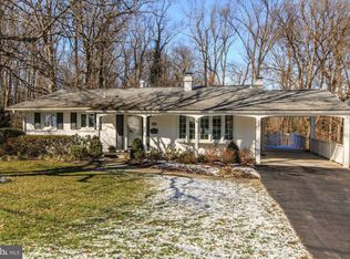 6724 Fern Ln, Annandale, VA 22003