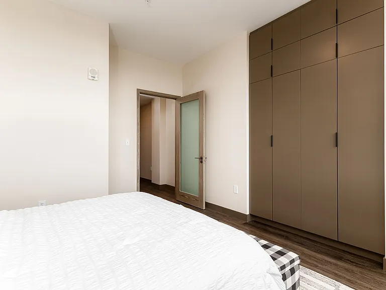 Liberty Tower Residences — Photo 45