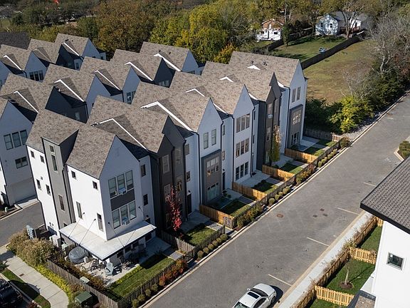 3rd image of 259 Arrowhead Dr