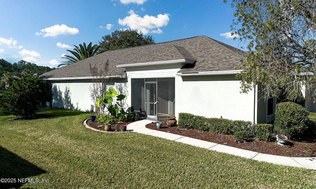 3 bed, 2.0 bath, 1720 sqft, $2,250 — Photo 3