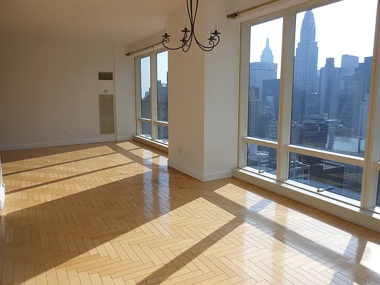 Rented by Halstead Real Estate | media 27