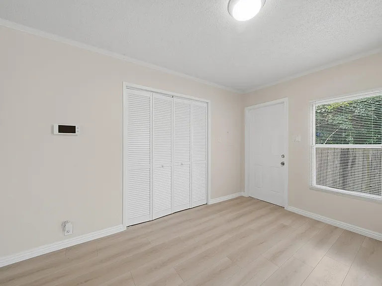 11730 Greenglen Dr — Photo 15