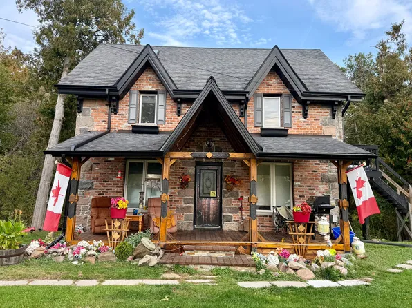 54 Lawson Rd #3, Clarington, ON L1E 2K3