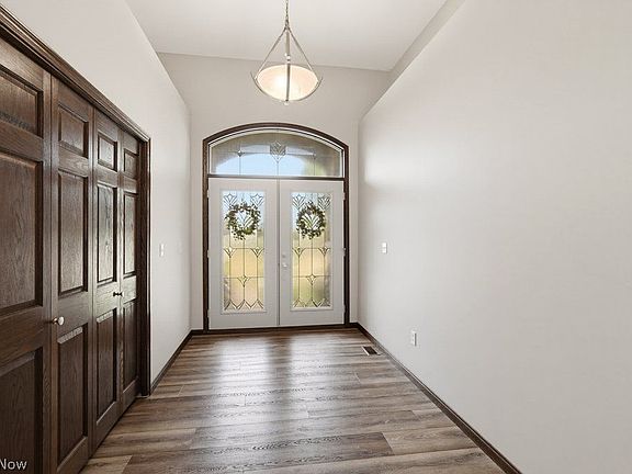 3rd image of 1373 Ashford Glen Ln
