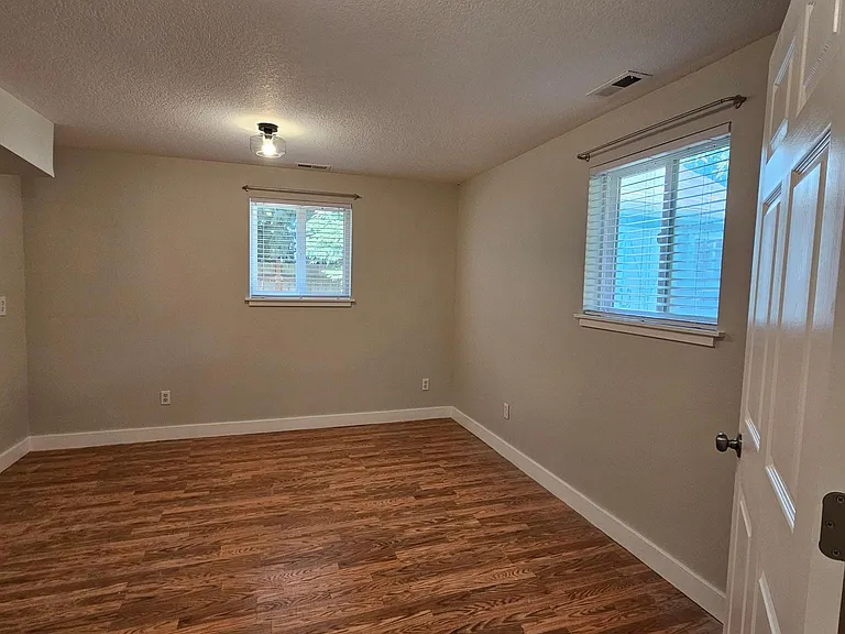 13235 SE Oatfield Rd — Photo 9