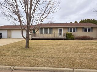 107 Peace St SW, Brownsdale, MN 55918