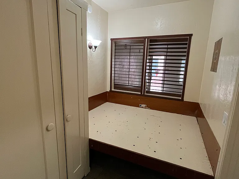 Capitola Venetian Apartments — Photo 18