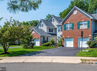 17 Ludlow Ct, Princeton Junction, NJ 08550
