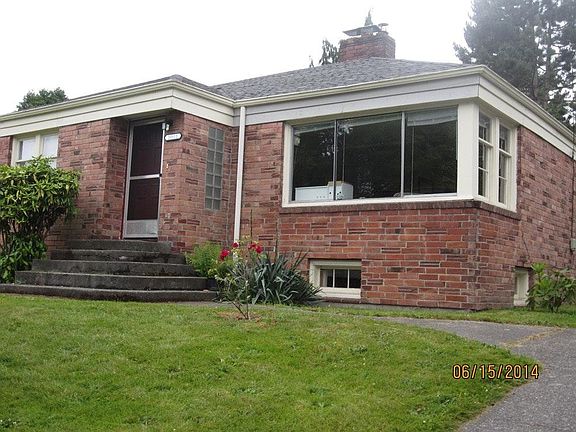 2nd image of 10511 23rd Ave NE