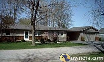 1st image of 2410 Fernwood Ave