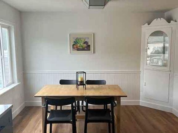 5th image of 8815 N Harborview Dr #200
