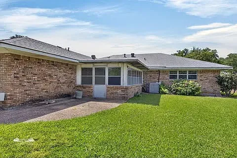 2313 Wesley Cir — Photo 10