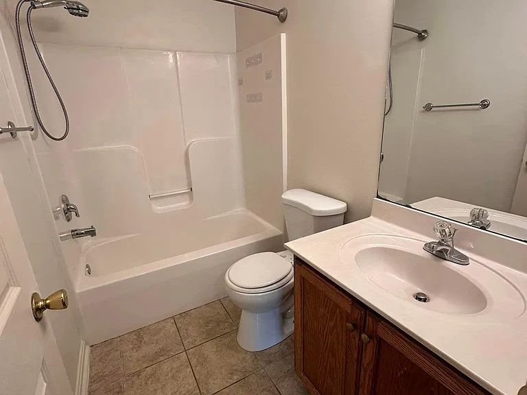 531 Hillcrest Dr #C — Photo 13