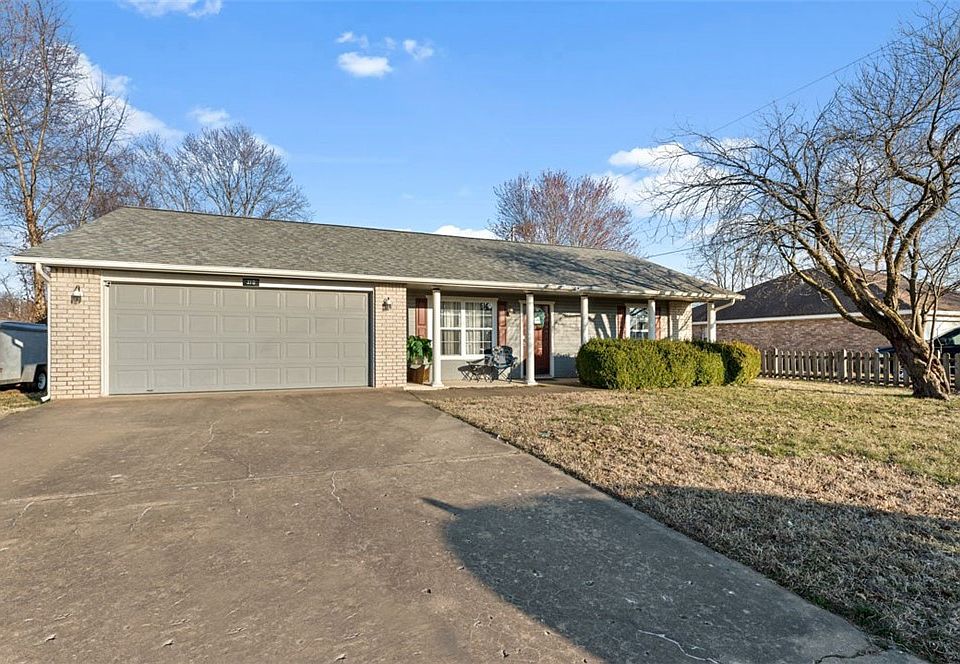 1st image of 310 Township Dr