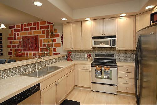 Kitchen/Dining