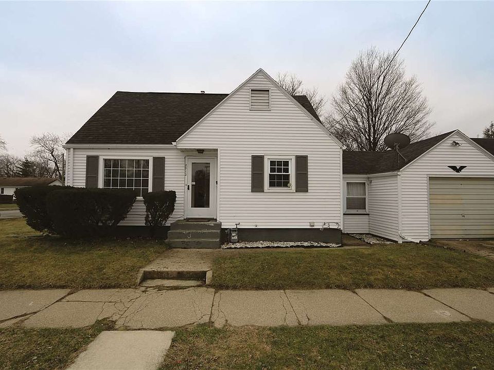 1st image of 2912 Pleasant St