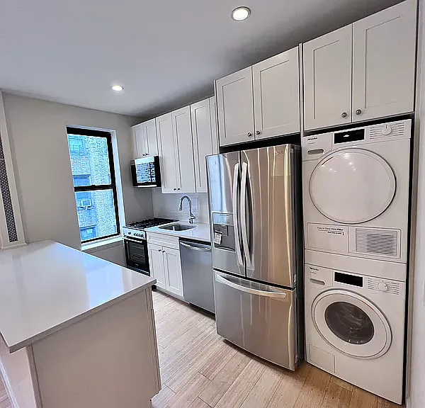 562 W 189th St #4 — Photo 5