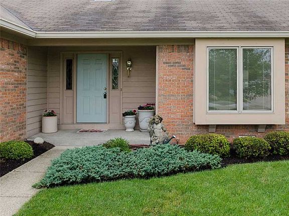 2nd image of 142 Monticello Ct
