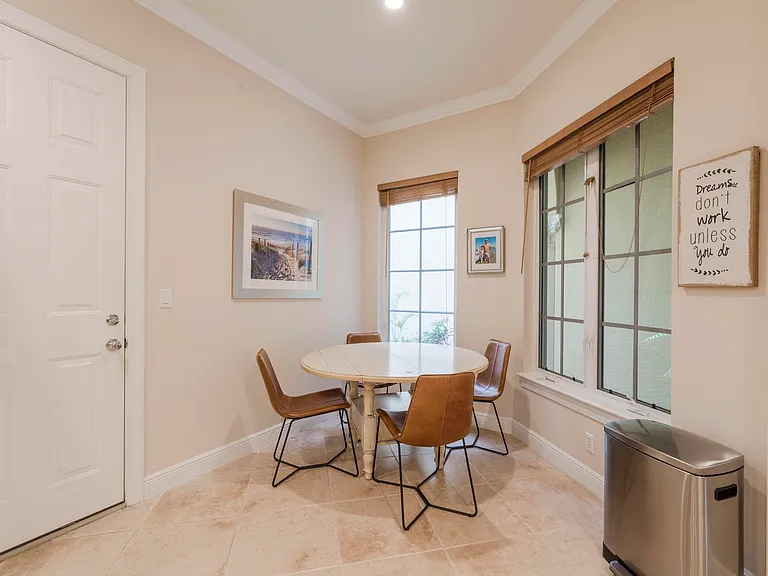 106 Renaissance Dr — Photo 15