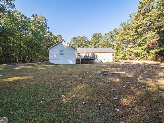 3rd image of 200 Lake Amah Lee Rd