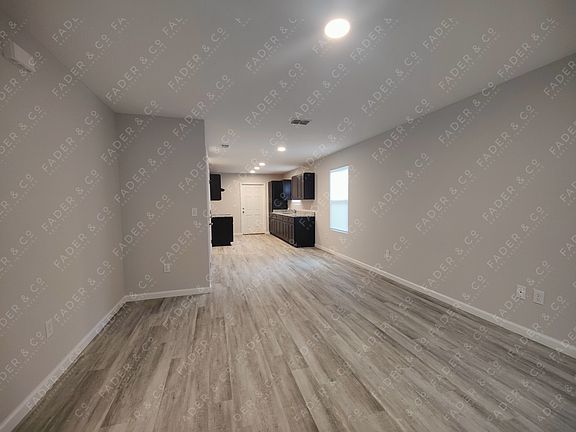 2nd image of 5220B Shannon Ave