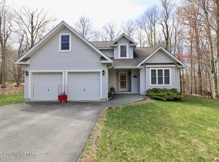 1039 Hornbeam Rd, Newfoundland, PA 18445