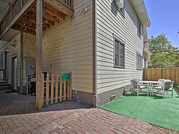 2nd image of 265 8th Ave N #1/2