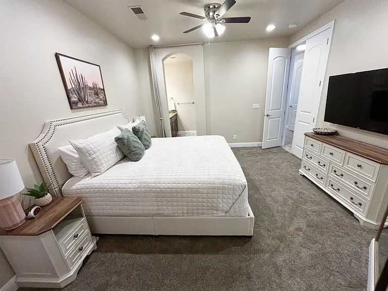N Coral Ridge Dr — Photo 8