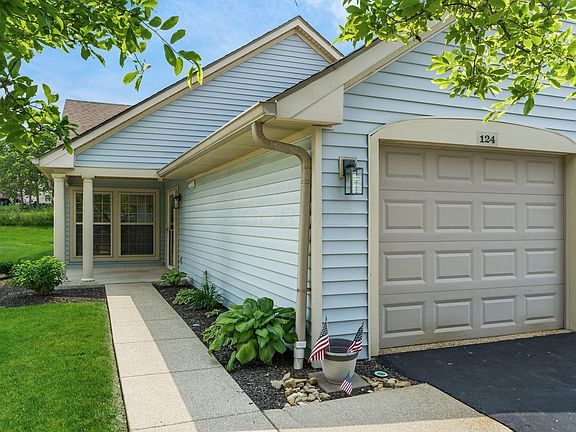2nd image of 124 Oak Creek Pl