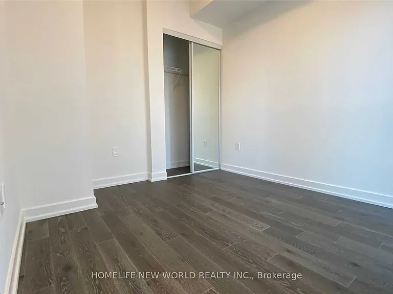 1 Yorkville Ave #2810 — Photo 24