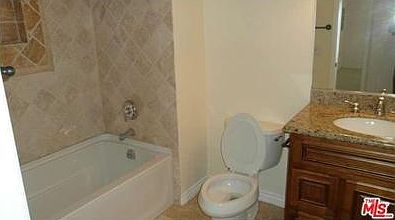 3rd image of 4733 W Elmwood Ave #404