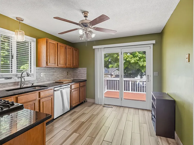 290 Tremont St — Photo 12