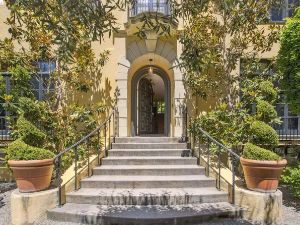 2 Sea View Ave, Piedmont, CA 94611