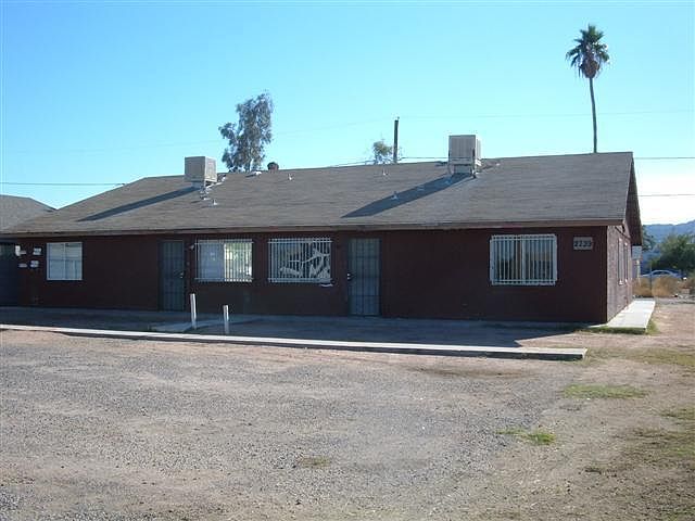1st image of 2739 E TAMARISK Avenue