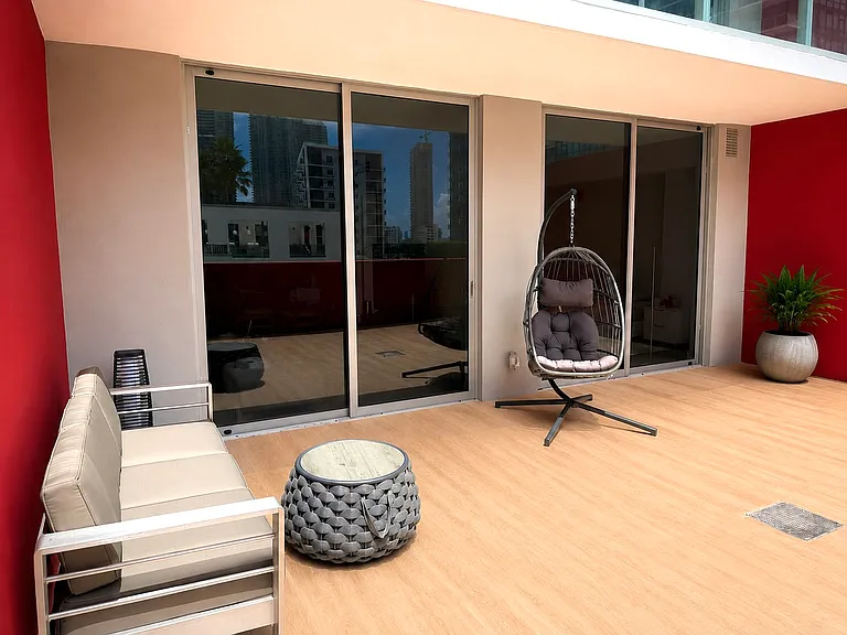 90 NE 32nd St #611 — Photo 13
