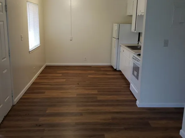 1900 Mill Street, 1900 Mill St APT 11, Anderson, CA 96007