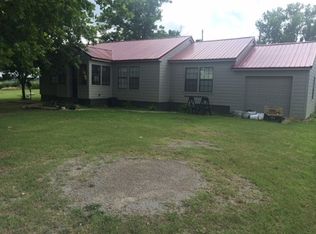 196 80th Rd, Ponca City, OK 74604