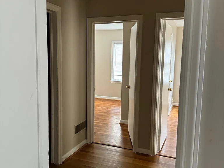 729 Scott Blvd #1 — Photo 6