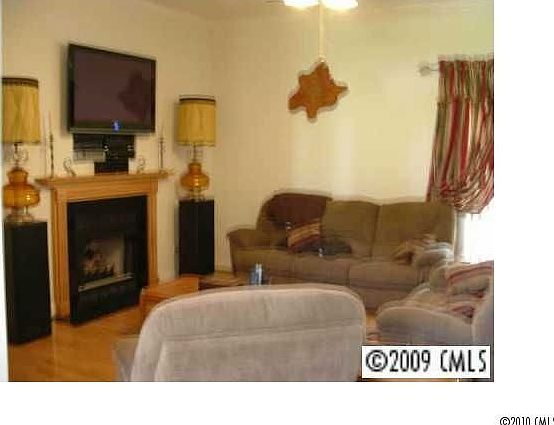 2nd image of 180 Donsdale Dr