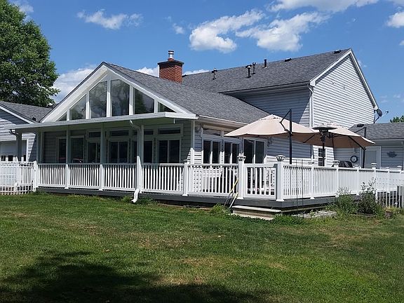 2nd image of 34 Carriage Ln