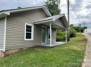 105 N Pugh St, Lexington, NC 27292