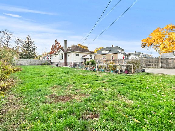2nd image of 18275 Ada St