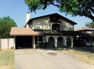 2635 Nina Ct, Grand Prairie, TX 75052