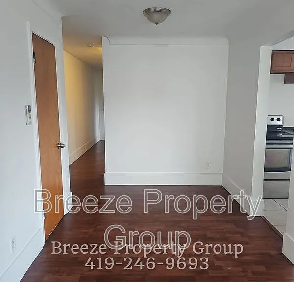 1919 Ottawa Dr #7 — Photo 2