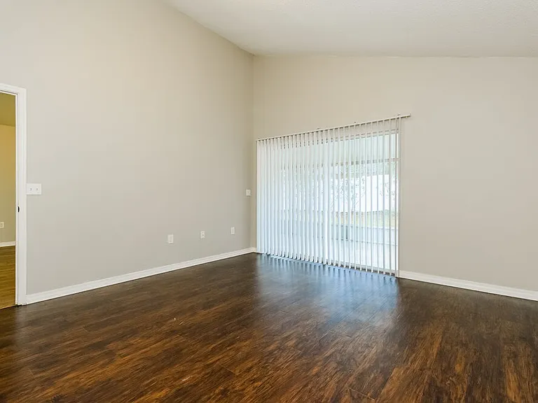 1718 Putney Cir — Photo 10